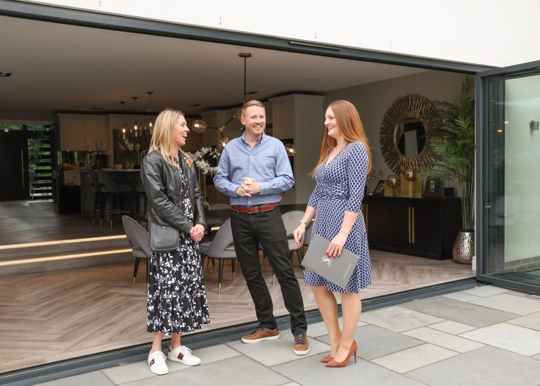 Sell First or Buy First? East Berkshire Property Guide